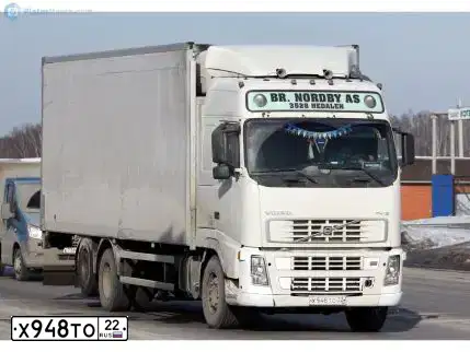 Фото автомобиля VOLVO SERIE FH /6X2/, 2012 — госномер К841АХ04. Цвет: БЕЛЫЙ