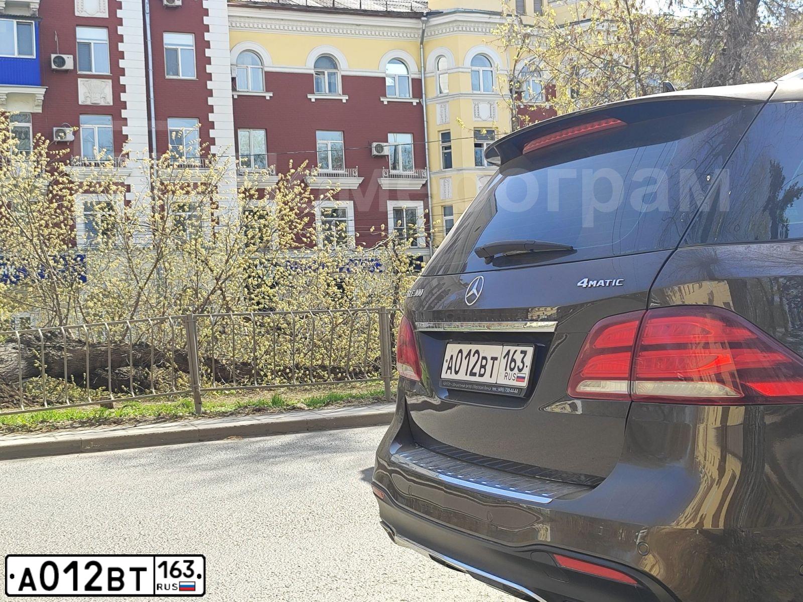 Фото автомобиля MERCEDES E-KLASSE, 2014 — госномер С508СО124. Цвет: ЧЕРНЫЙ