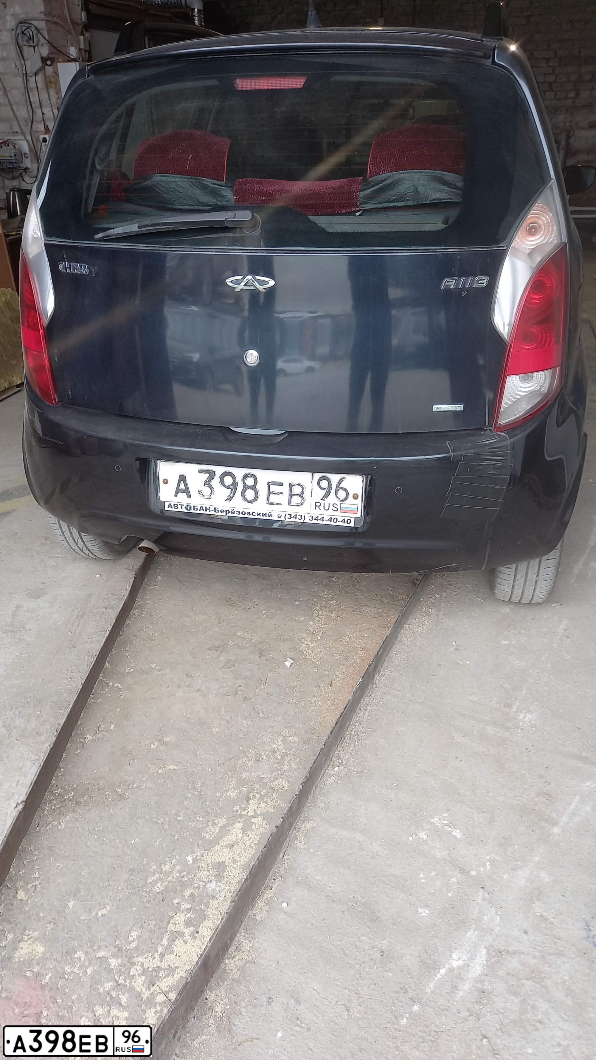 Фото автомобиля CHERY KIMO /A1/, 2009 — госномер А398ЕВ96. Цвет: ТЕМНО-СИНИЙ