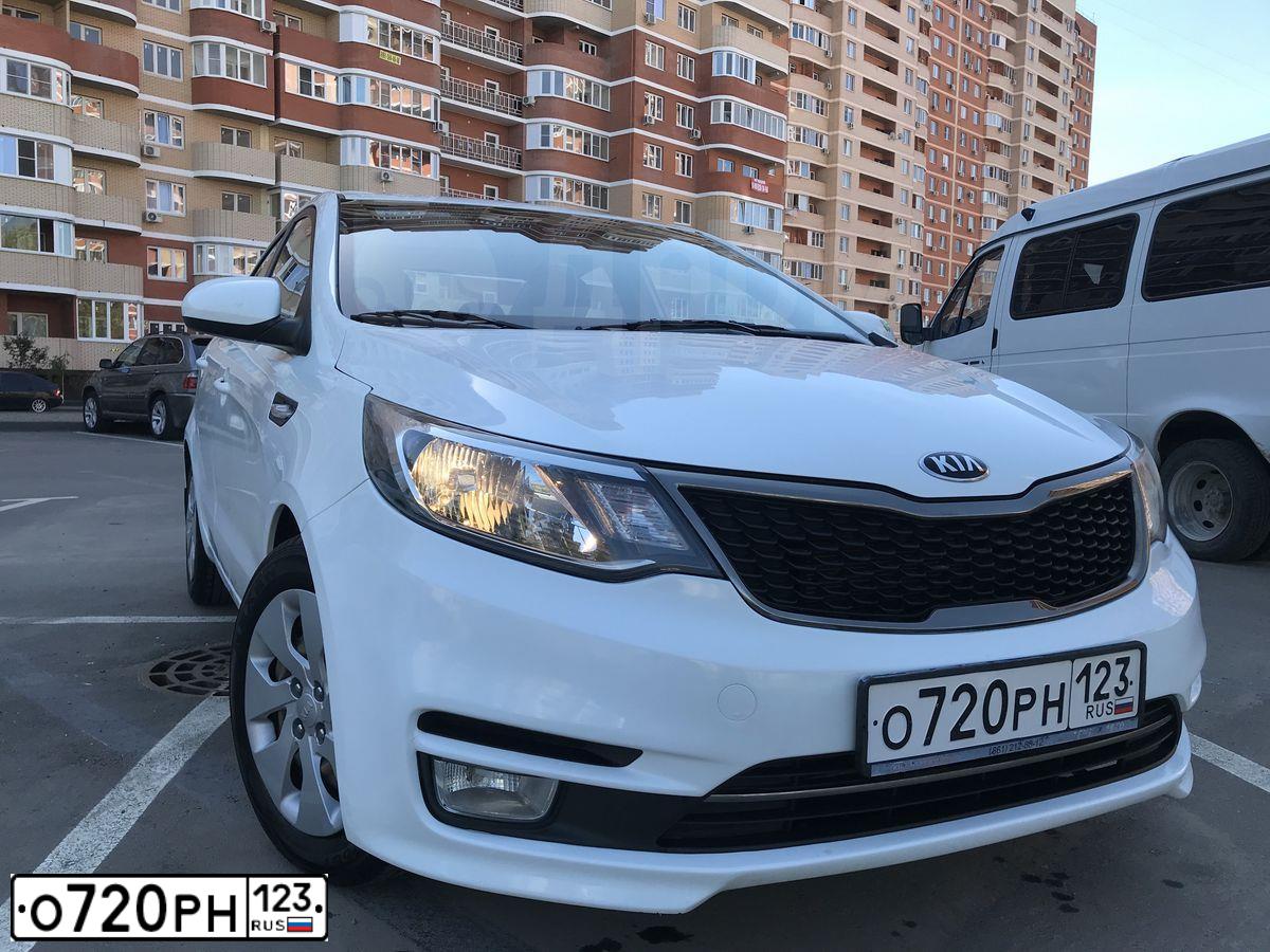 Фото автомобиля KIA RIO, 2015 — госномер С282УУ193. Цвет: Белый