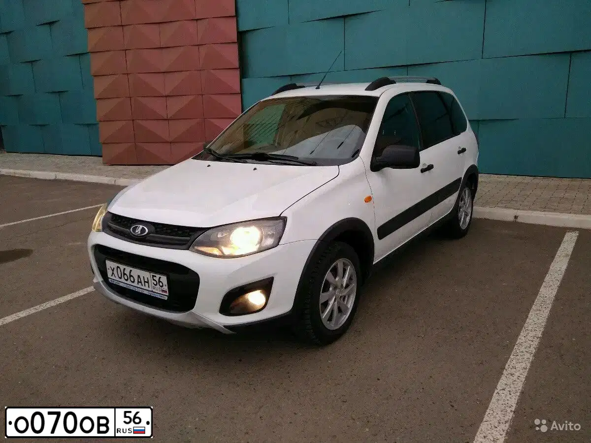 Фото автомобиля БМВ 520, 1997 — госномер Е523РК156. Цвет: ЧЕРНЫЙ