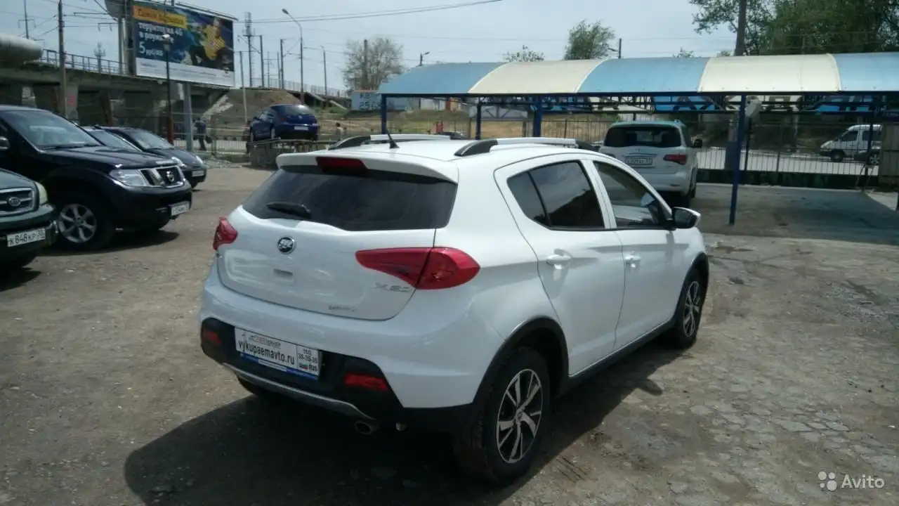 Фото автомобиля VOLKSWAGEN GOLF, 1999 — госномер У049ТУ48. Цвет: синий