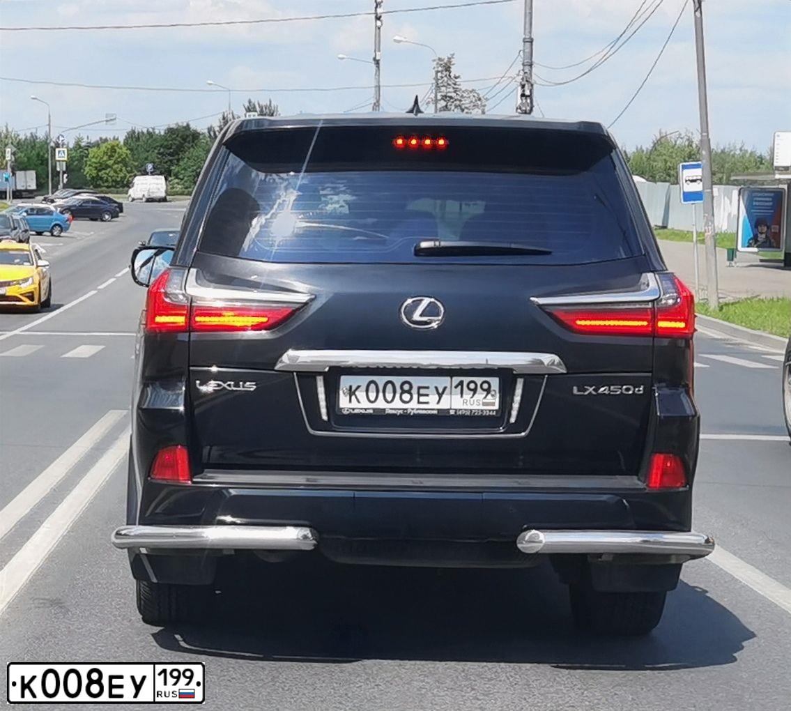 Фото автомобиля TOYOTA LANDCRUISER 200, 2011 — госномер Т028РС777. Цвет: ЧЕРНЫЙ