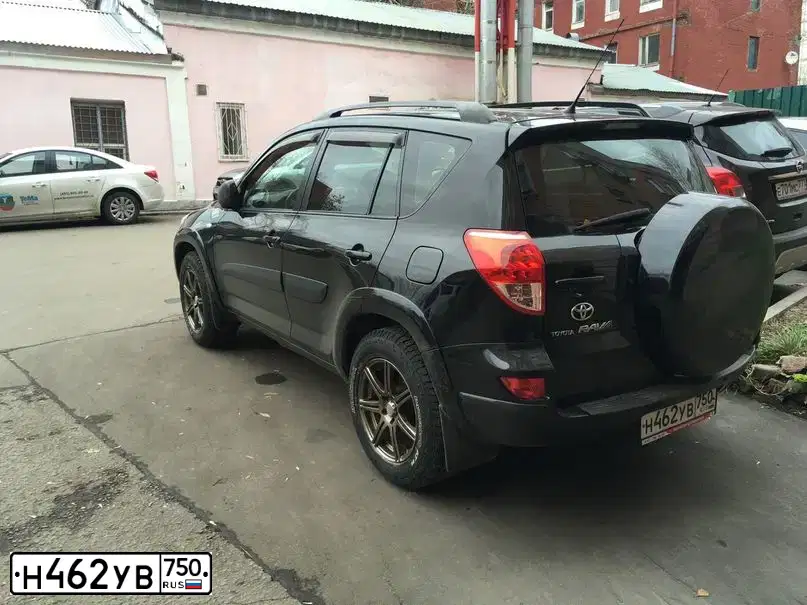 Фото автомобиля TOYOTA RAV4, 2008 — госномер У647АО44. Цвет: ЧЕРНЫЙ