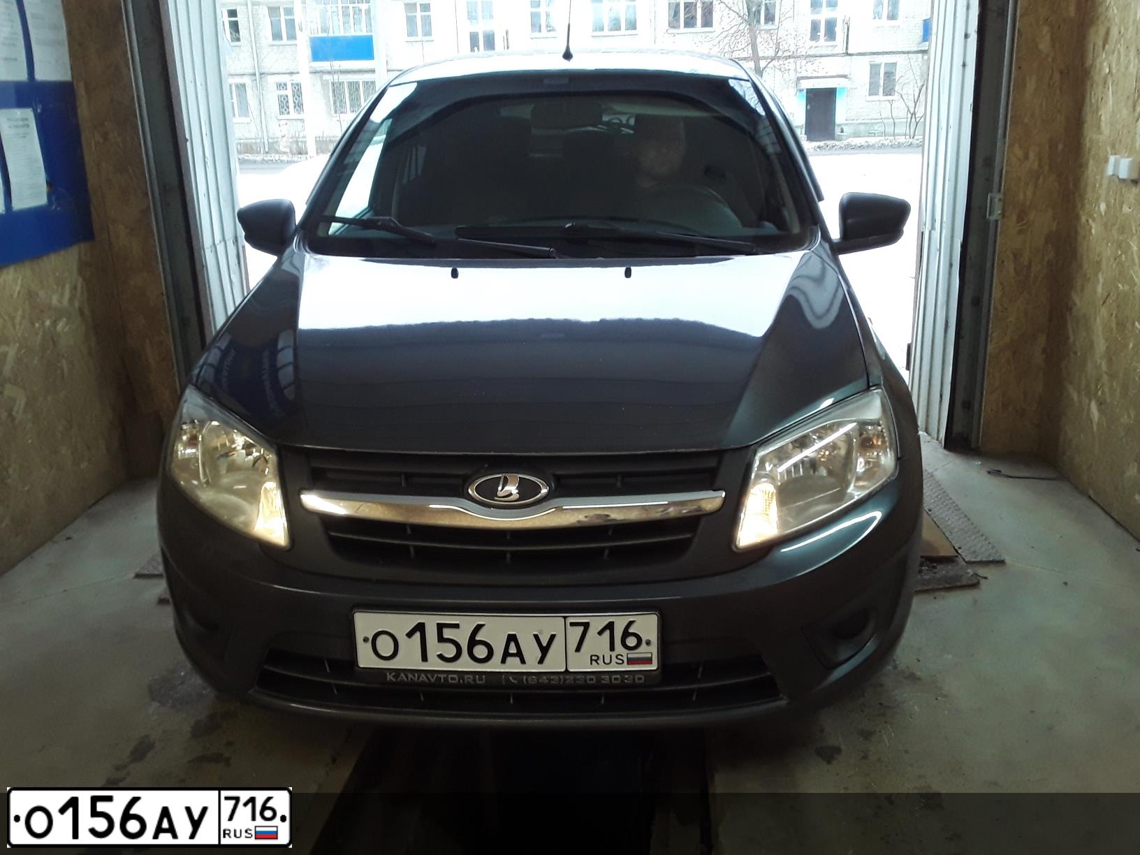 Фото автомобиля LADA 2191 GRANTA, 2015 — госномер Е934КК73. Цвет: серебристо-темно-серый
