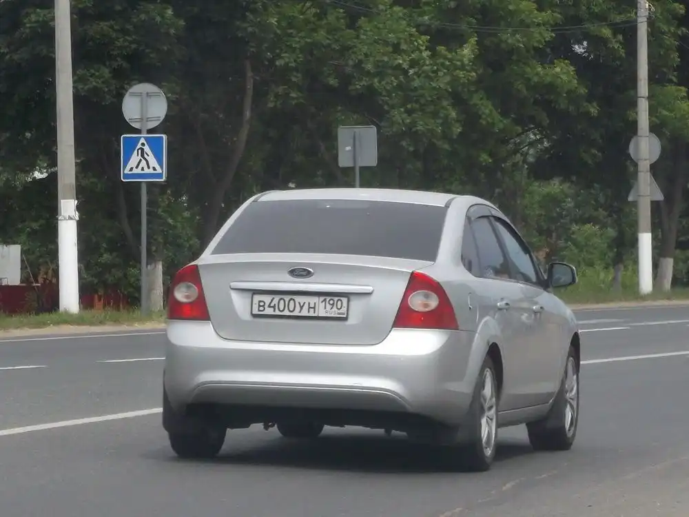 Фото автомобиля HYUNDAI SOLARIS, 2012 — госномер Р477ВУ82. Цвет: БЕЖЕВО-СЕРЫЙ