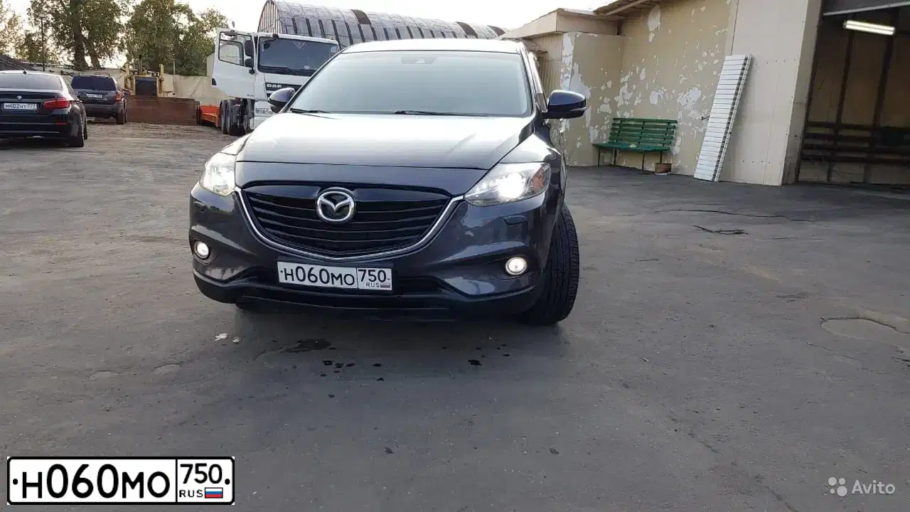 Фото автомобиля MAZDA CX-9, 2012 — госномер В920ТТ89. Цвет: ТЕМНО-СЕРЫЙ