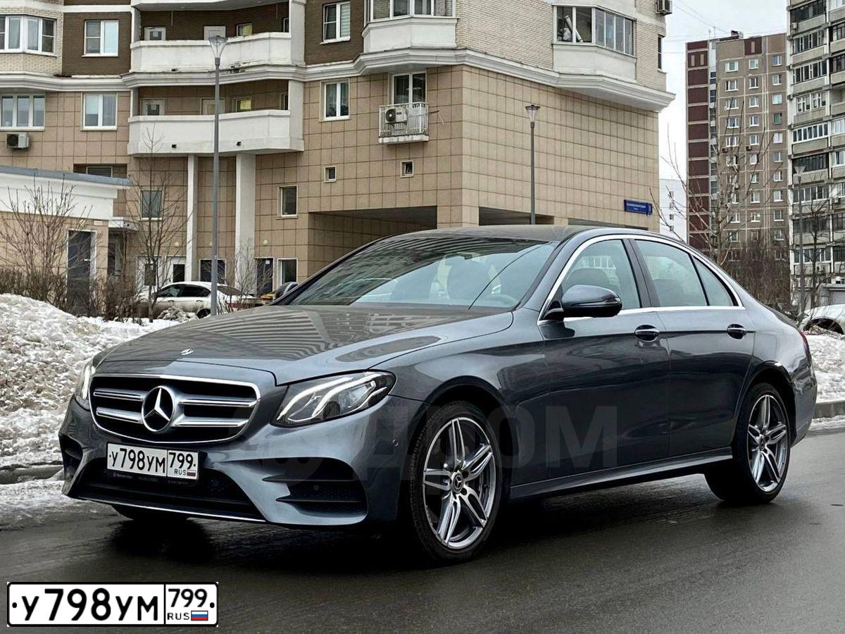Фото автомобиля MERCEDES E-KLASSE, 2020 — госномер К606ОС790. Цвет: СЕРЫЙ