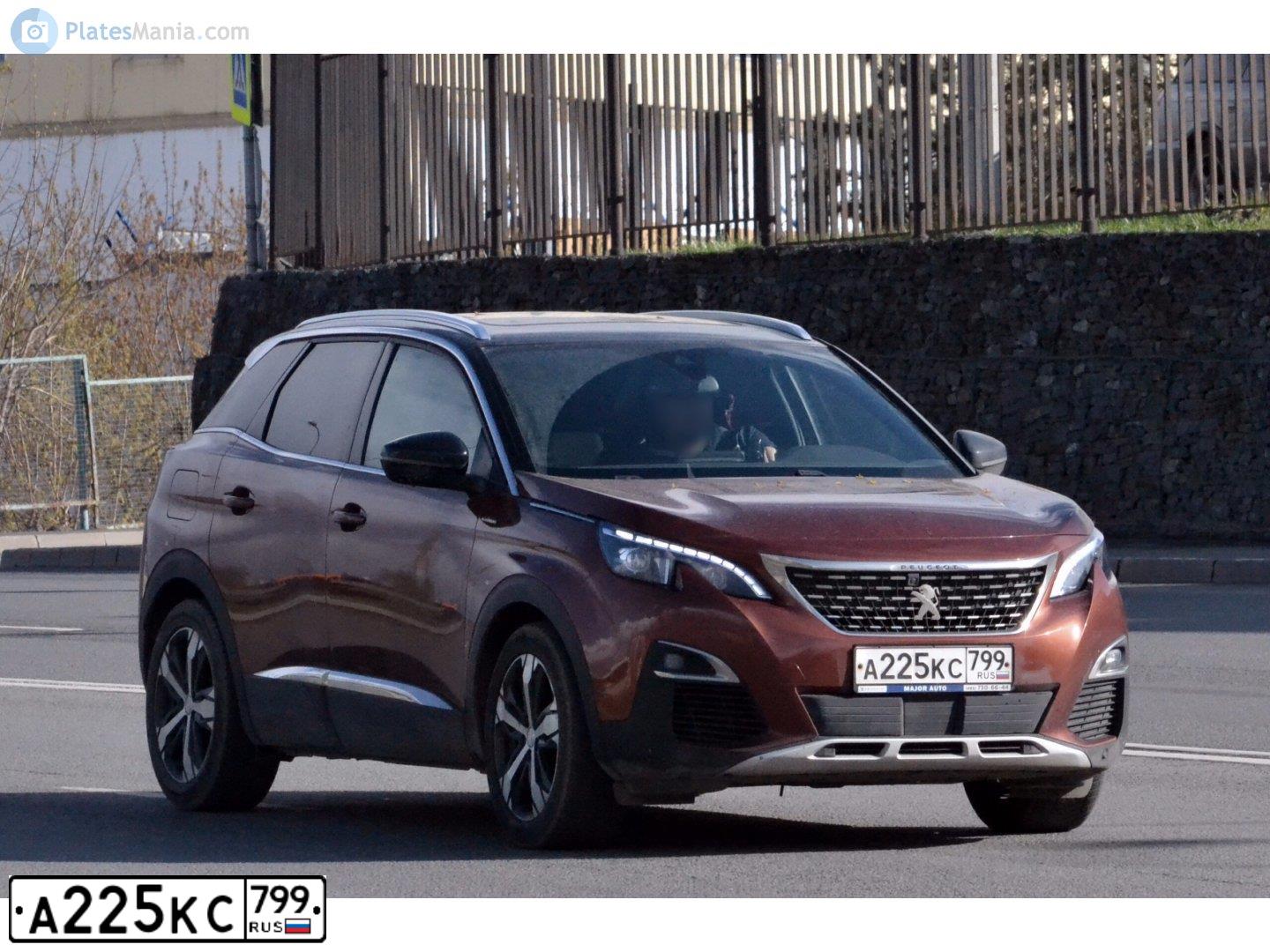 Фото автомобиля PEUGEOT 3008, 2018 — госномер А225КС799. Цвет: КОРИЧНЕВЫЙ