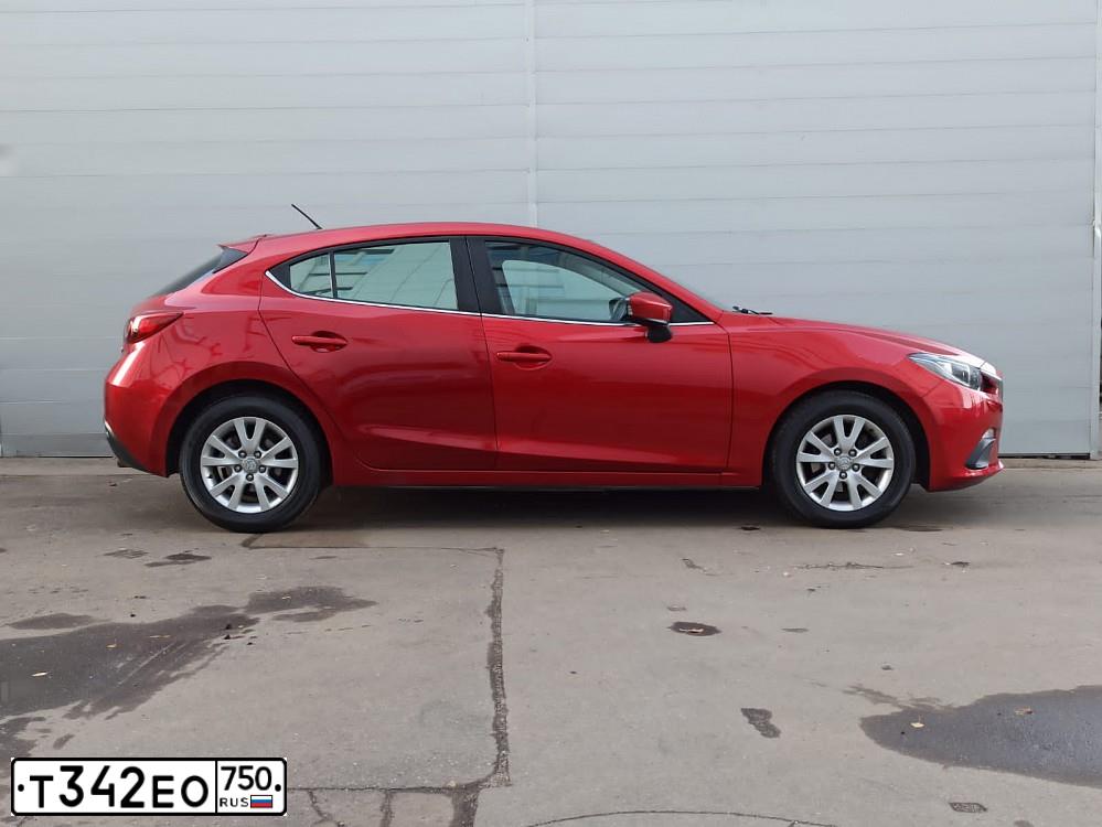 Фото автомобиля MAZDA 3, 2014 — госномер Р852МА790. Цвет: КРАСНЫЙ