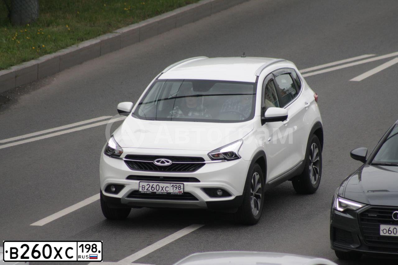 Фото автомобиля CHERY TIGGO, 2019 — госномер В260ХС198. Цвет: БЕЛЫЙ