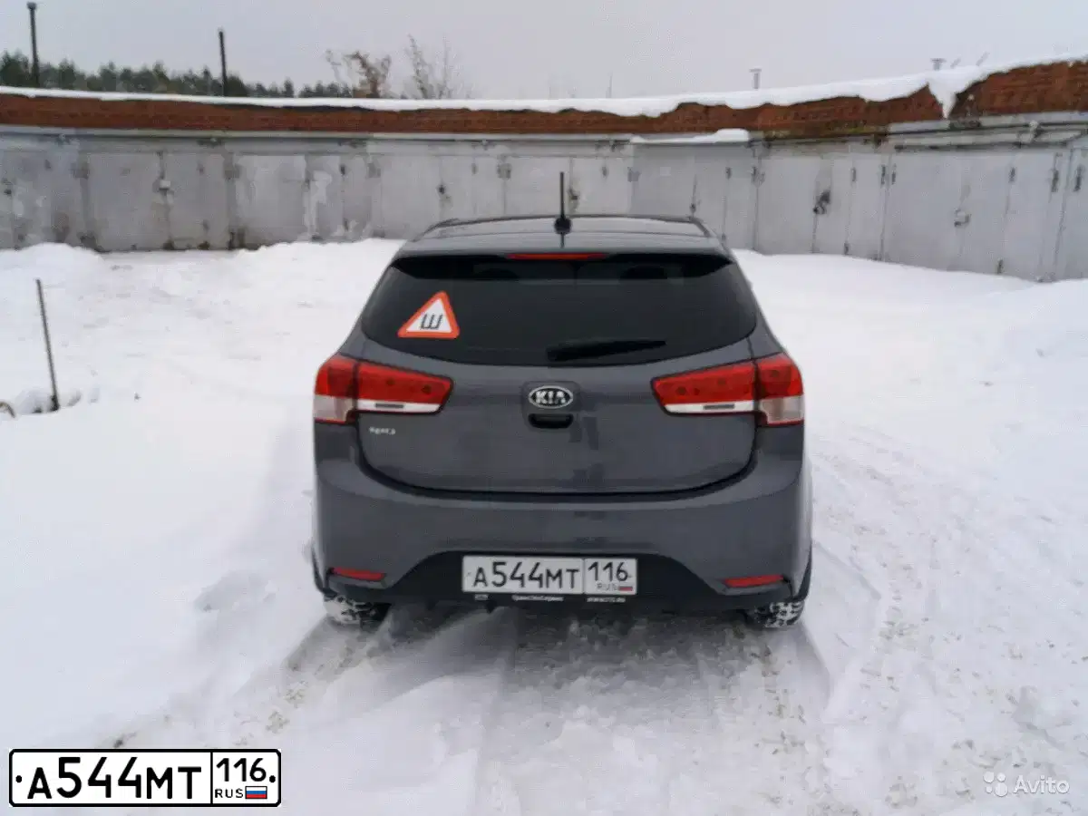 Фото автомобиля KIA RIO, 2017 — госномер А544МТ116. Цвет: ТЕМНО-СЕРЫЙ