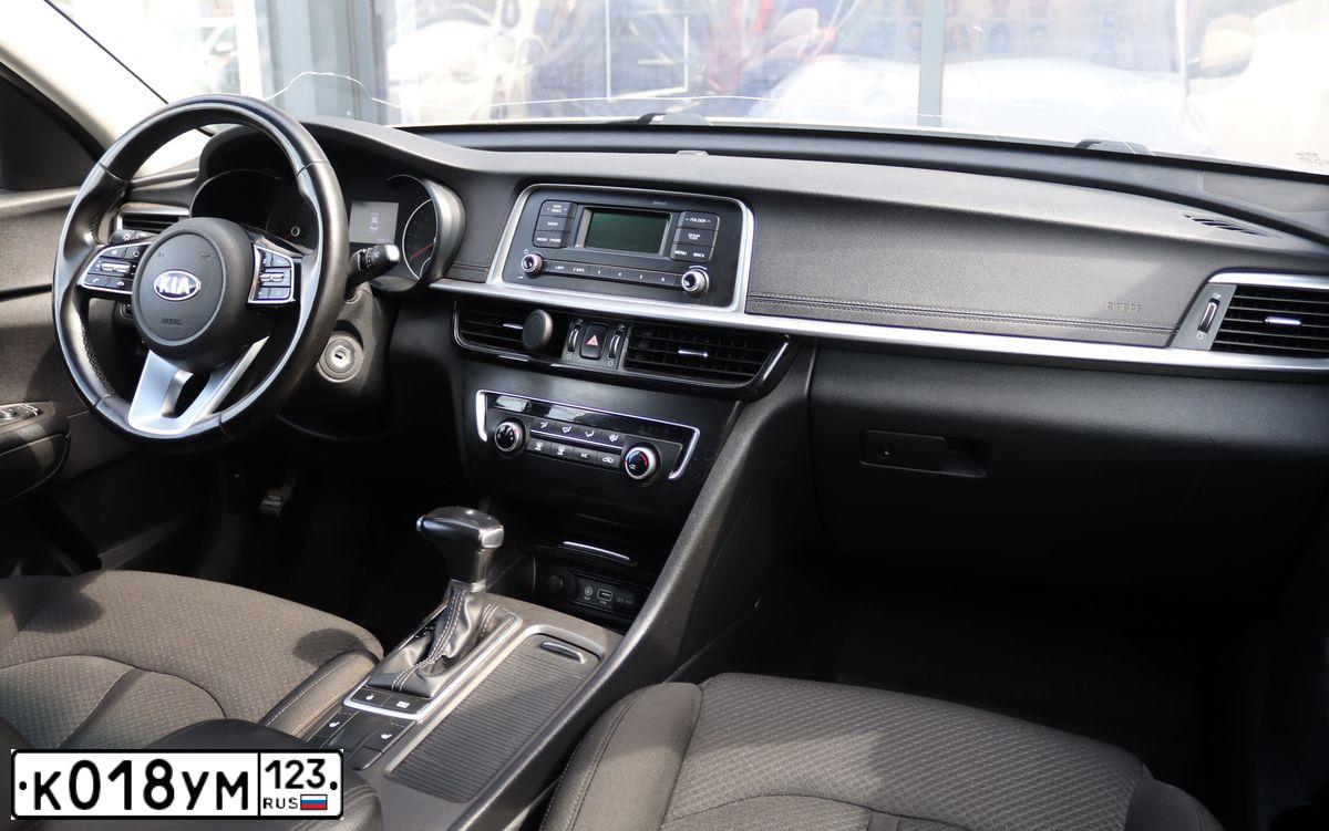 Фото автомобиля KIA MAGENTIS / OPTIMA, 2018 — госномер Х229ЕХ152. Цвет: Белый