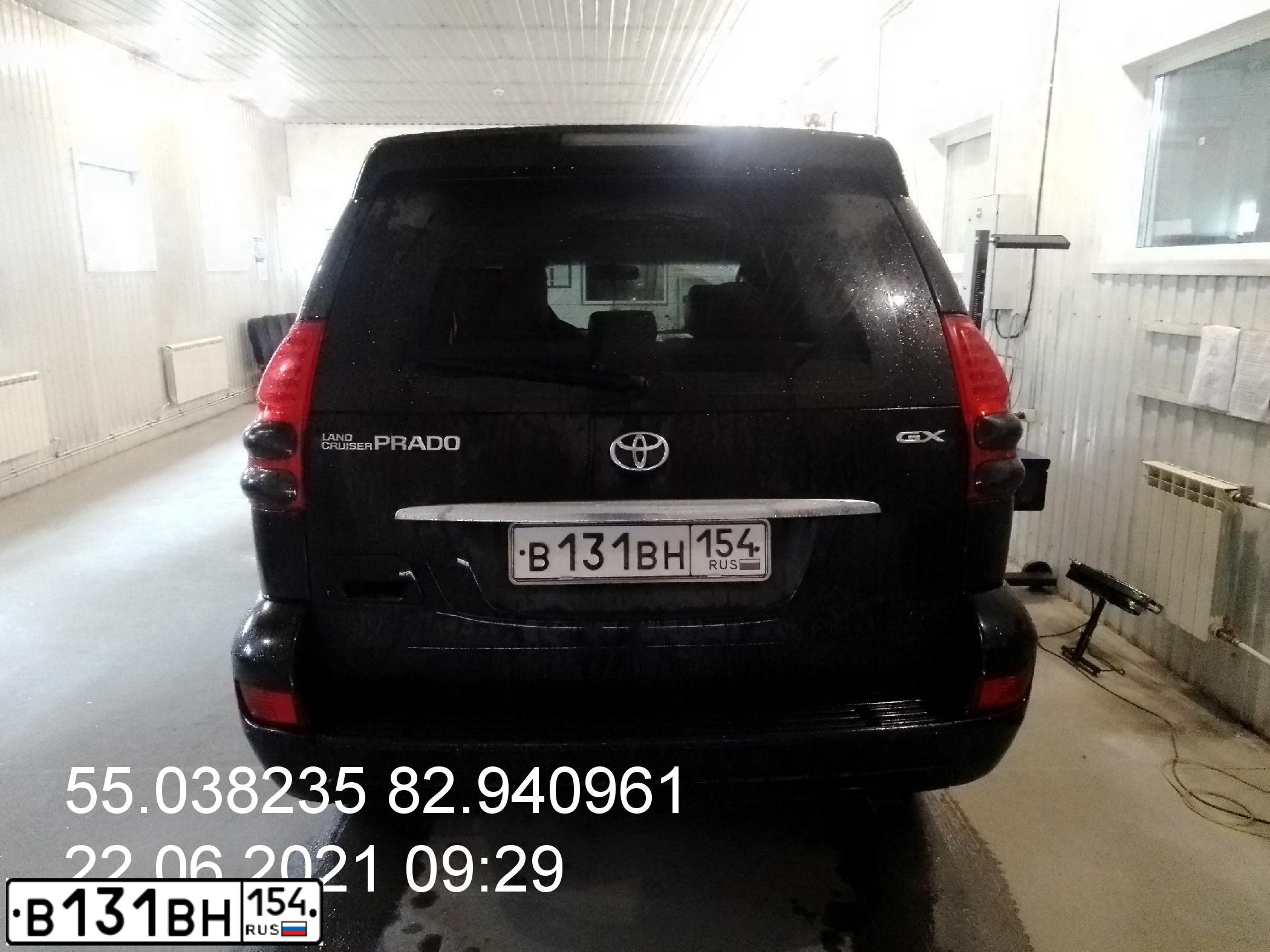 Фото автомобиля TOYOTA LANDCRUISER, 2008 — госномер В131ВН154. Цвет: ЧЕРНЫЙ