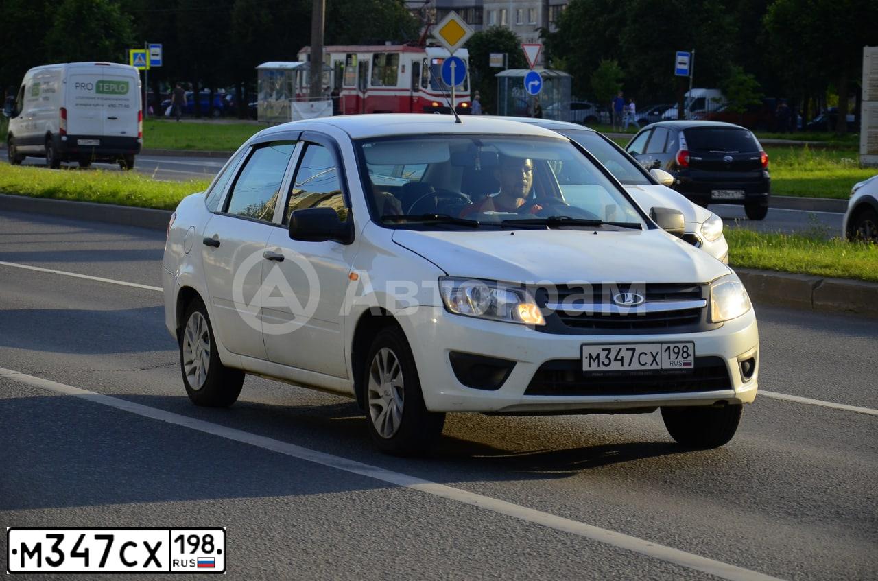 Фото автомобиля LADA 2190 GRANTA, 2015 — госномер М347СХ198. Цвет: Белый