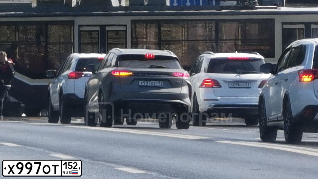 Фото автомобиля ISUZU D-MAX, 2017 — госномер Х997ОТ152. Цвет: Серебристый