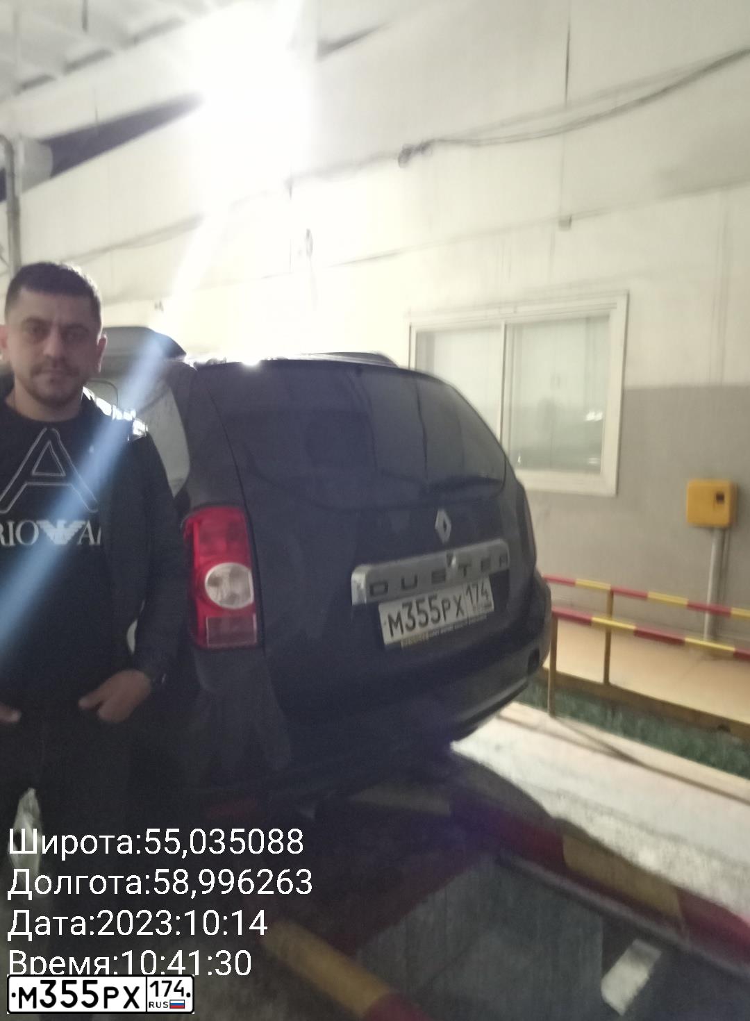 Фото автомобиля RENAULT DUSTER, 2014 — госномер М355РХ174. Цвет: ТЕМНО-КОРИЧНЕВЫЙ
