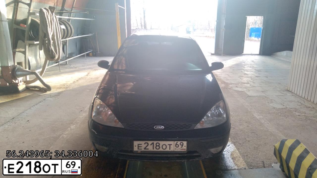 Фото автомобиля FORD FOCUS, 2005 — госномер Е218ОТ69. Цвет: ТЕМНО-СИНИЙ