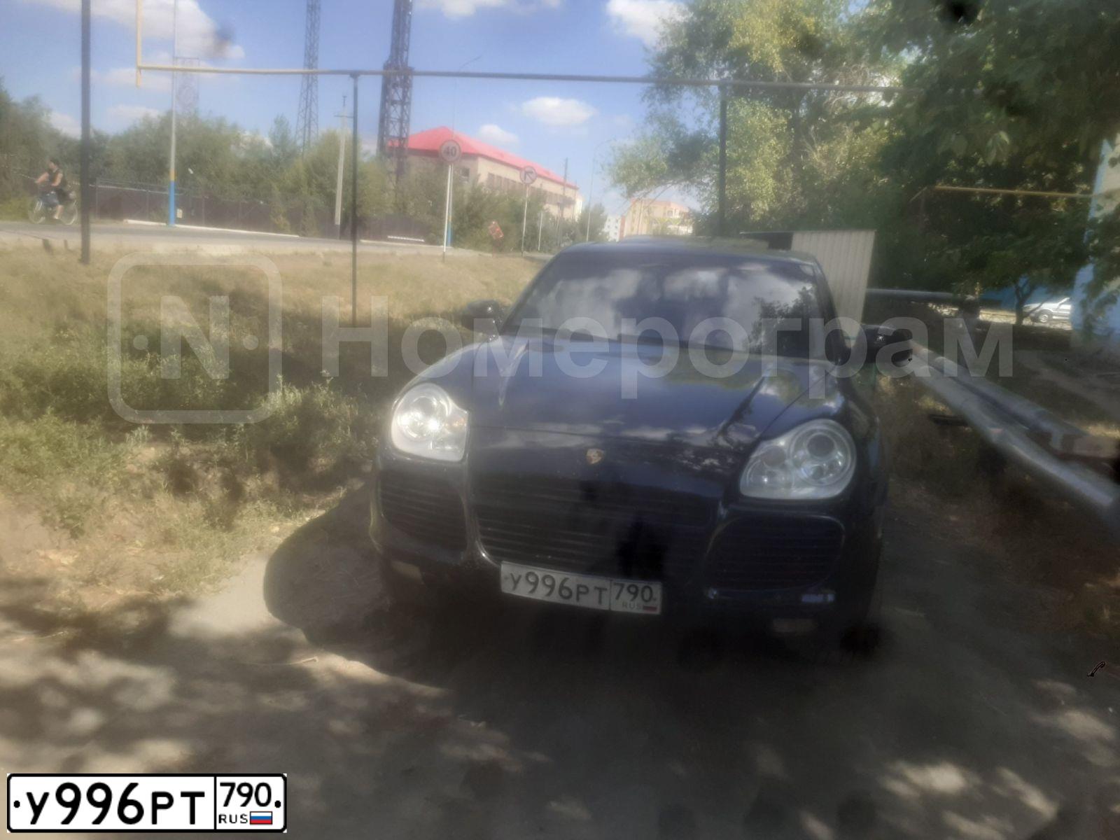 Фото автомобиля PORSCHE CAYENNE, 2002 — госномер У996РТ790. Цвет: ЧЕРНЫЙ