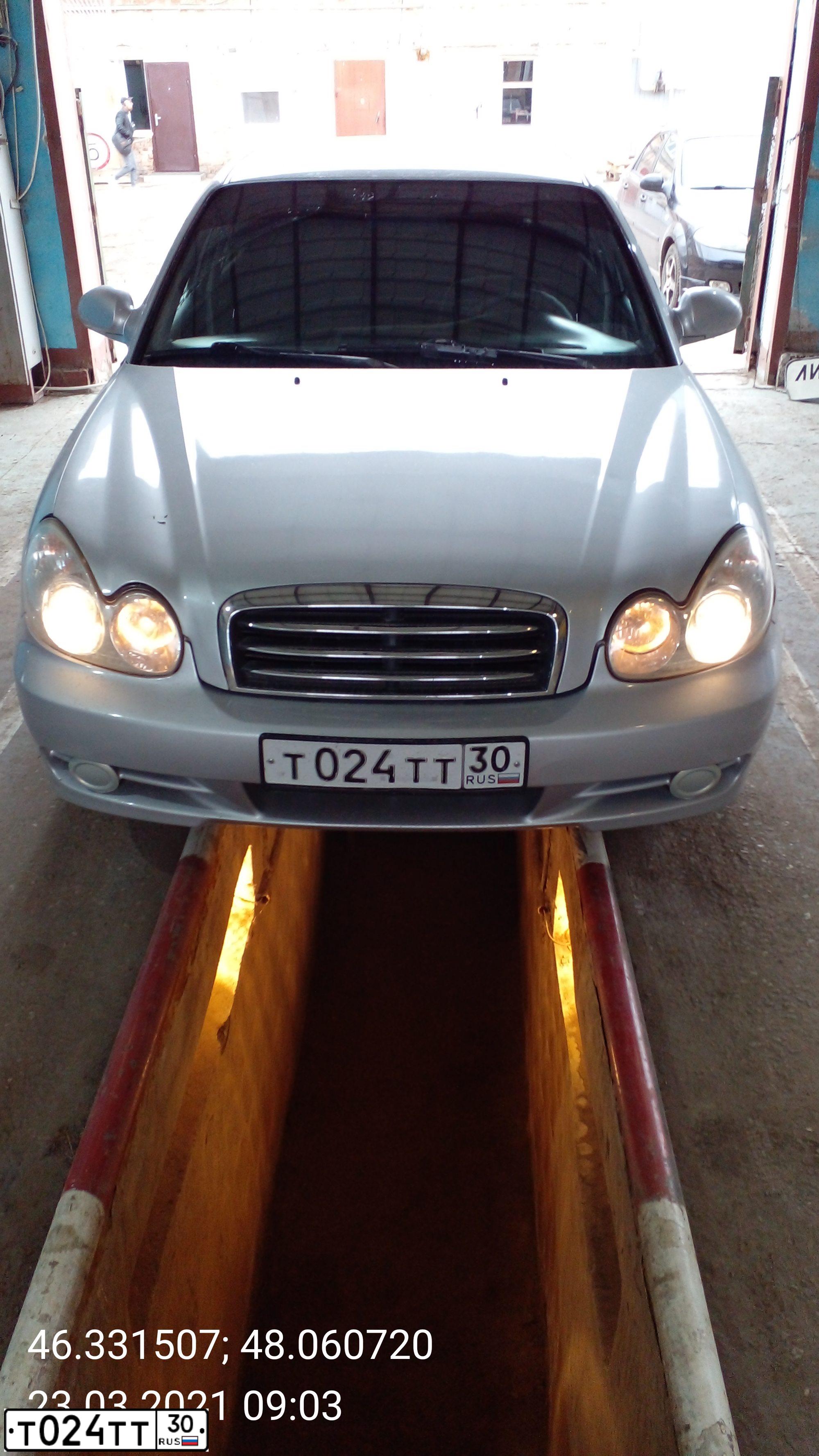 Фото автомобиля TAGAZ SONATA, 2005 — госномер Т024ТТ30. Цвет: Серебристый