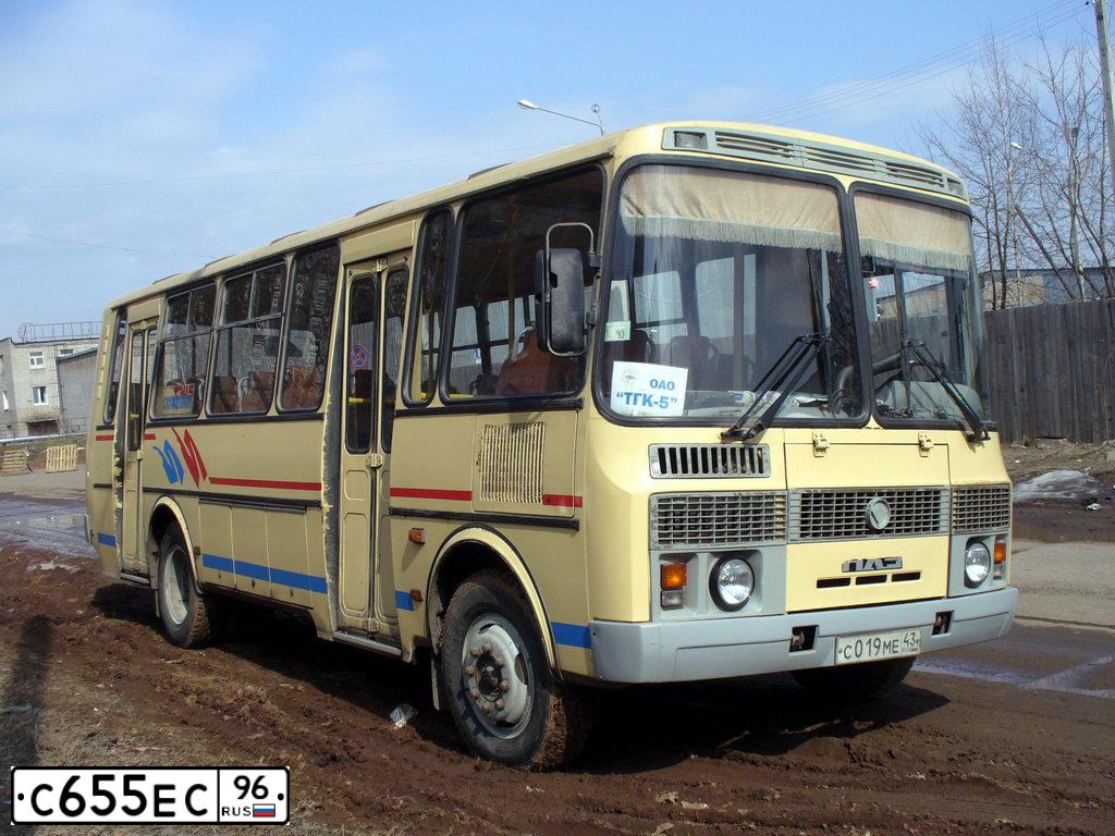 Фото автомобиля PAZ Z 4234, 2007 — госномер С655ЕС96. Цвет: БЕЖЕВЫЙ