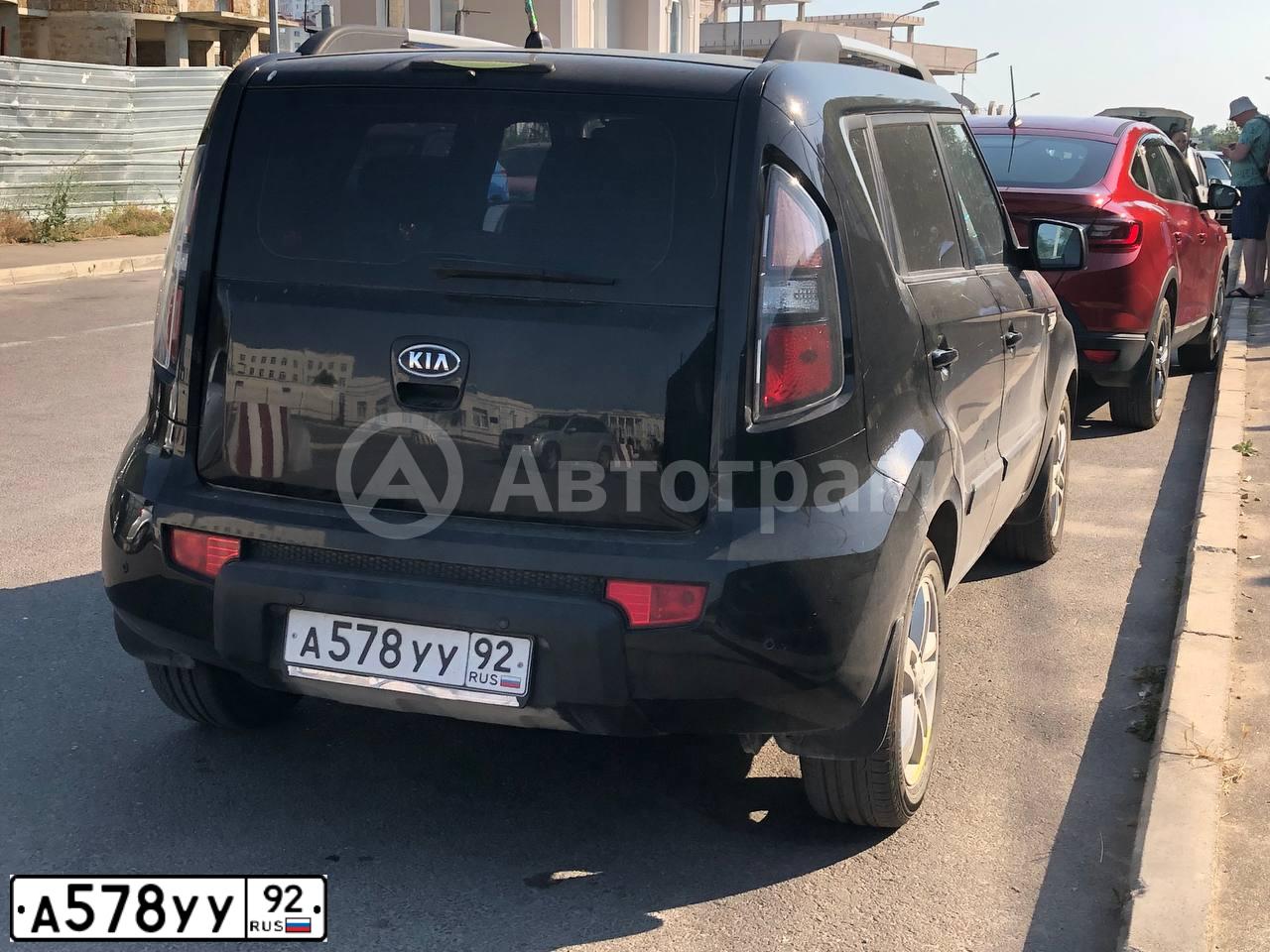 Фото автомобиля KIA SOUL, 2011 — госномер Н967ОВ82. Цвет: ЧЕРНЫЙ
