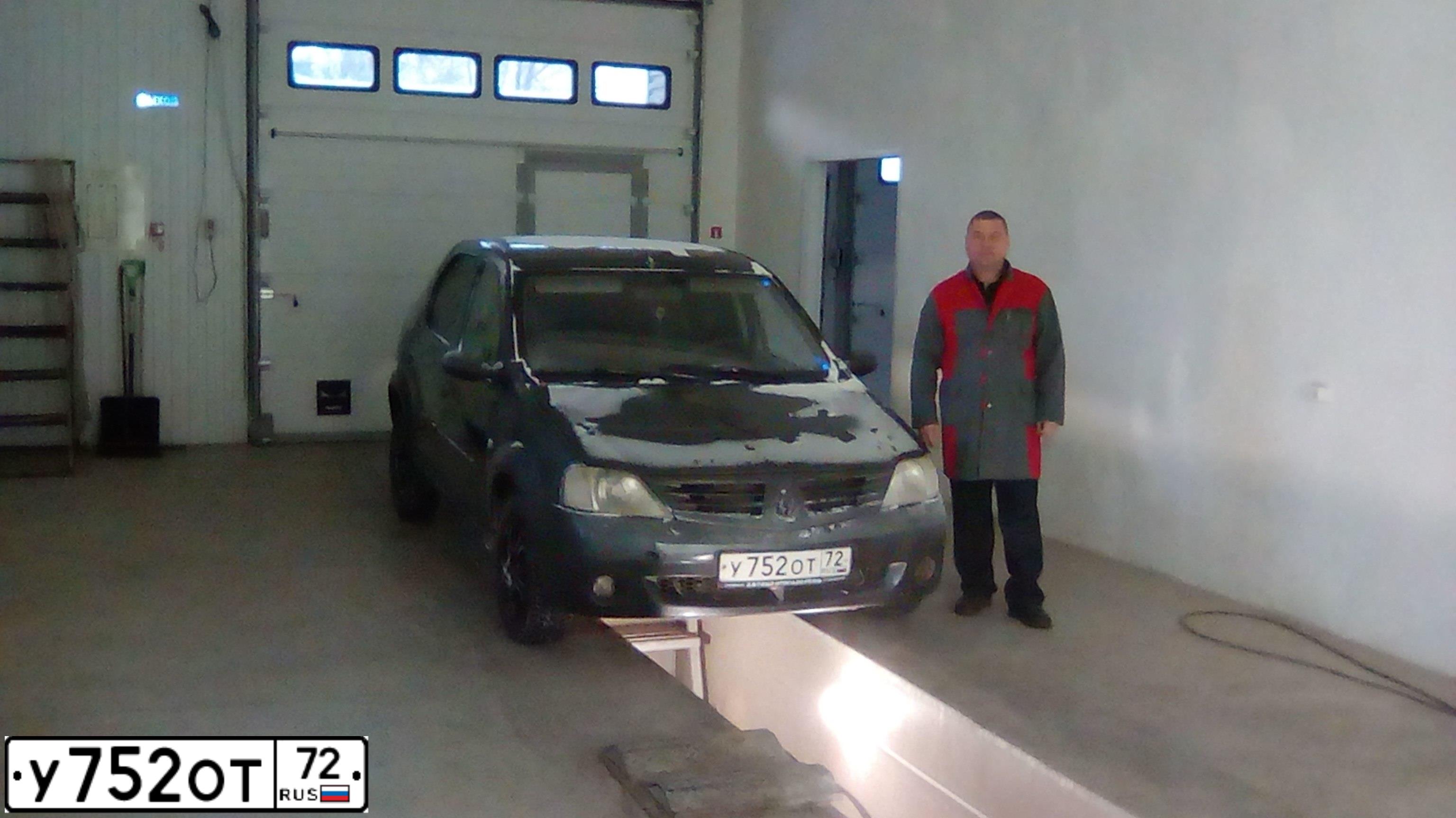 Фото автомобиля RENAULT LOGAN, 2006 — госномер В447ХУ72. Цвет: ТЕМНО-СЕРЫЙ