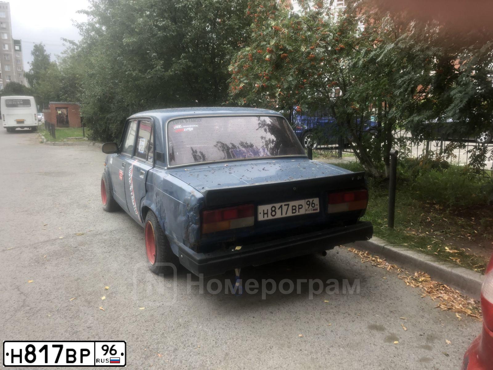 Фото автомобиля LADA 2107, 2008 — госномер Н817ВР96. Цвет: Сине-зеленый