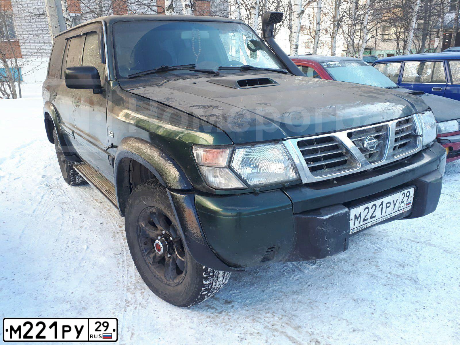 Фото автомобиля NISSAN PATROL, 1998 — госномер А912КВ774. Цвет: Темно-зеленый