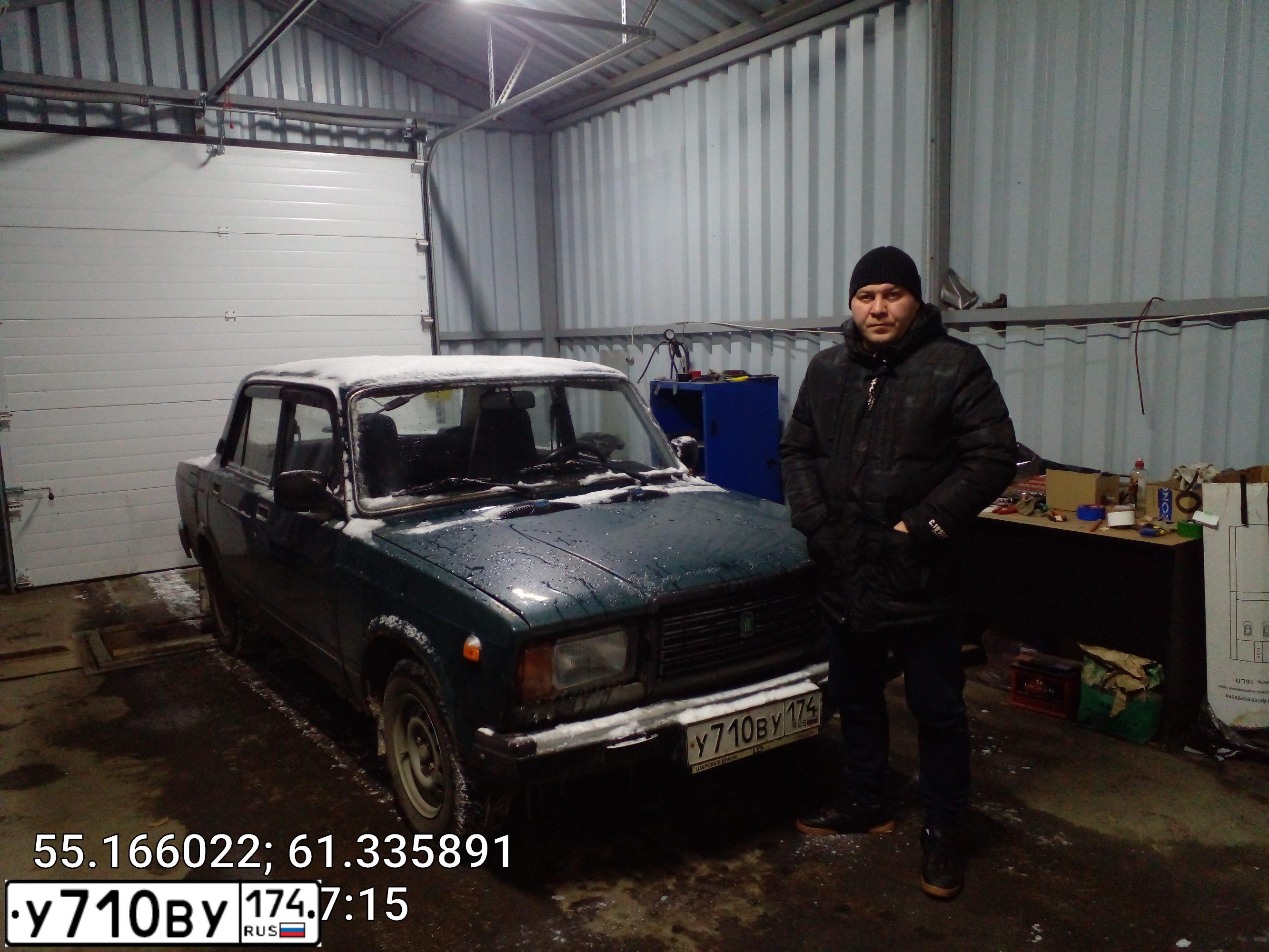 Фото автомобиля LADA 2107 LADA, 2008 — госномер У710ВУ174. Цвет: Темно-зеленый