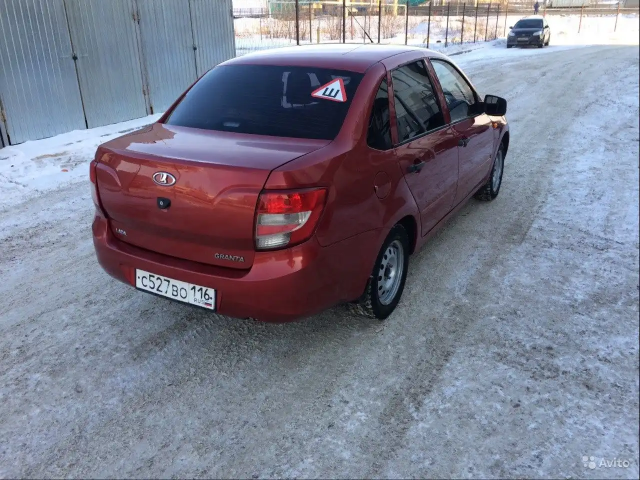 Фото автомобиля LADA GRANTA, 2012 — госномер У981МХ716. Цвет: СЕРЕБРИСТО-КРАСНЫЙ