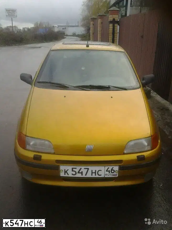 Фото автомобиля FIAT PUNTO, 1998 — госномер К547НС46. Цвет: ЖЕЛТЫЙ