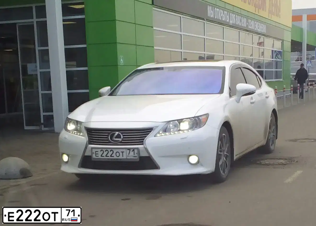 Фото автомобиля TOYOTA CAMRY, 2011 — госномер Е222ОТ71. Цвет: ЧЕРНЫЙ