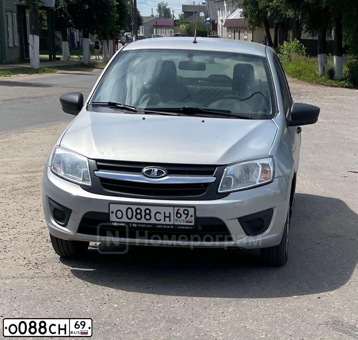 Фото автомобиля LADA 2190 GRANTA, 2018 — госномер О088СН69. Цвет: СЕРЕБРИСТЫЙ