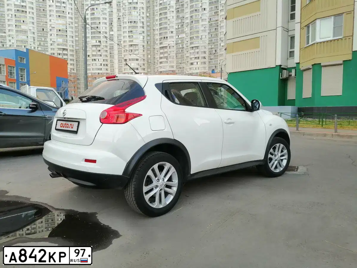 Фото автомобиля NISSAN JUKE, 2013 — госномер С726МЕ58