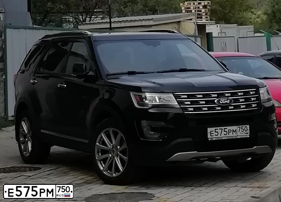Фото автомобиля FORD EXPLORER, 2017 — госномер А959ТК51. Цвет: ЧЕРНЫЙ