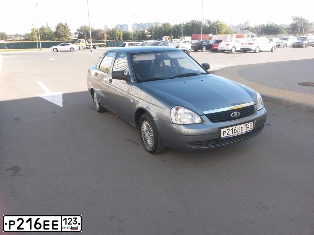 Фото автомобиля LADA 2170 PRIORA, 2011 — госномер Р216ЕЕ123. Цвет: СРЕДНИЙ СЕРО-ЗЕЛЕНЫЙ МЕТАЛЛ