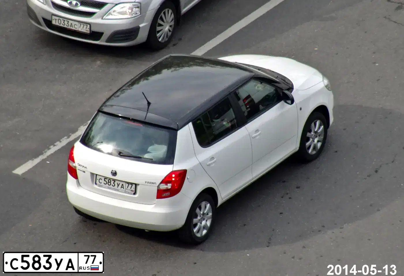 Фото автомобиля LADA 2105, 1996 — госномер О142ТК77. Цвет: БЕЛЫЙ