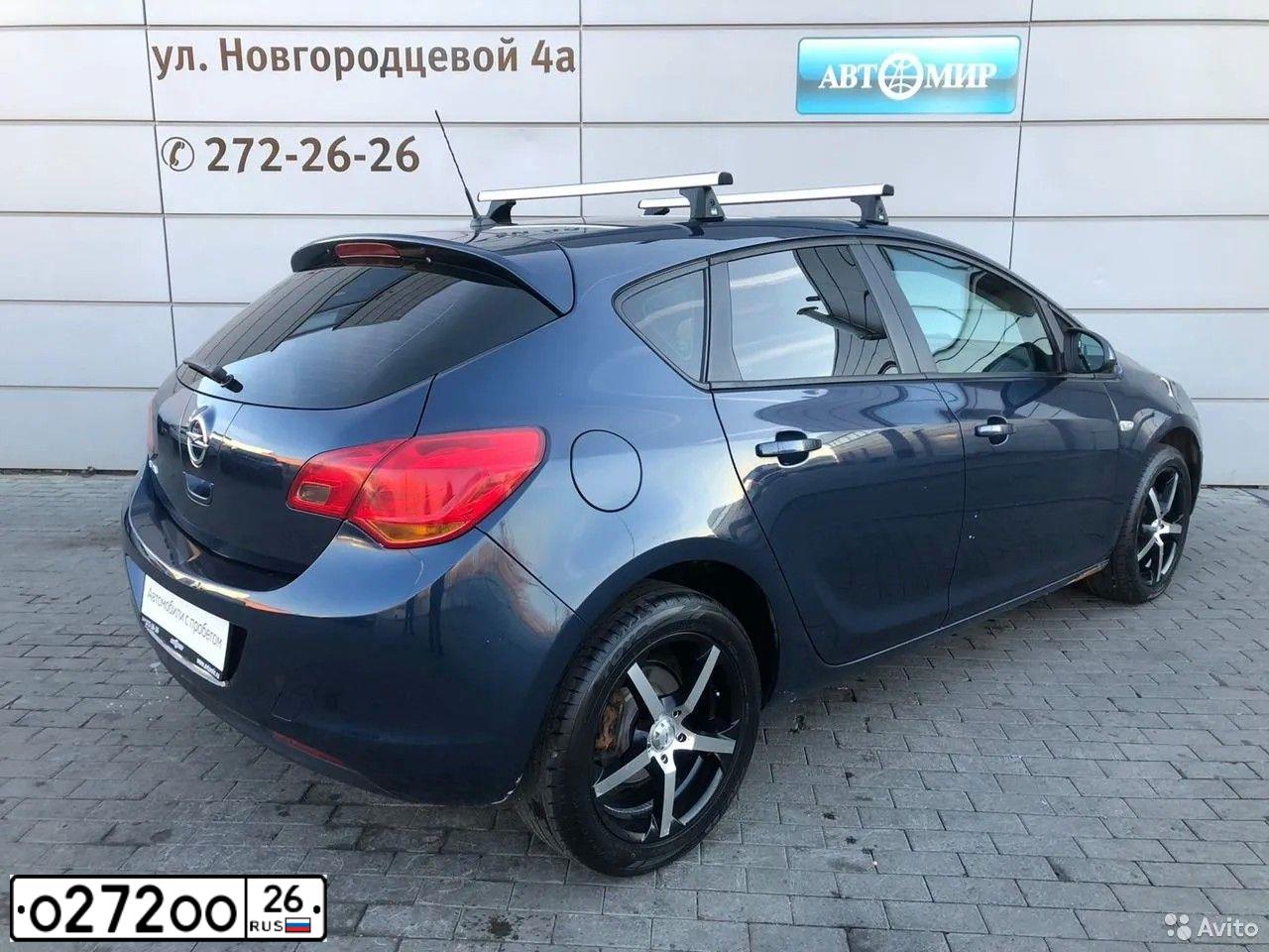 Фото автомобиля TOYOTA CAMRY, 2014 — госномер А222ТТ23. Цвет: Белый