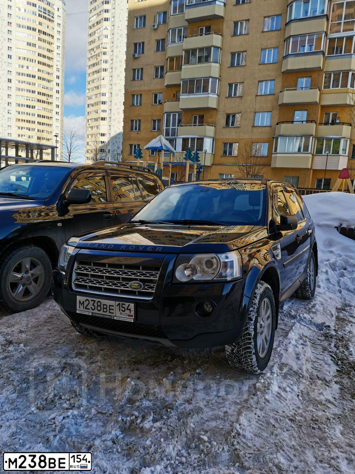 Фото автомобиля LANDROVER FREELANDER, 2008 — госномер М238ВЕ154. Цвет: ЧЕРНЫЙ