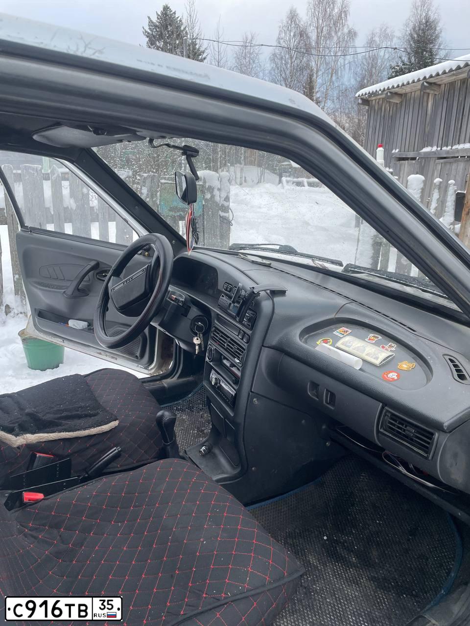 Фото автомобиля LADA 2114 SAMARA, 2006 — госномер С916ТВ35. Цвет: СВЕТЛО-СЕРЕБРИСТЫЙ МЕТАЛЛ
