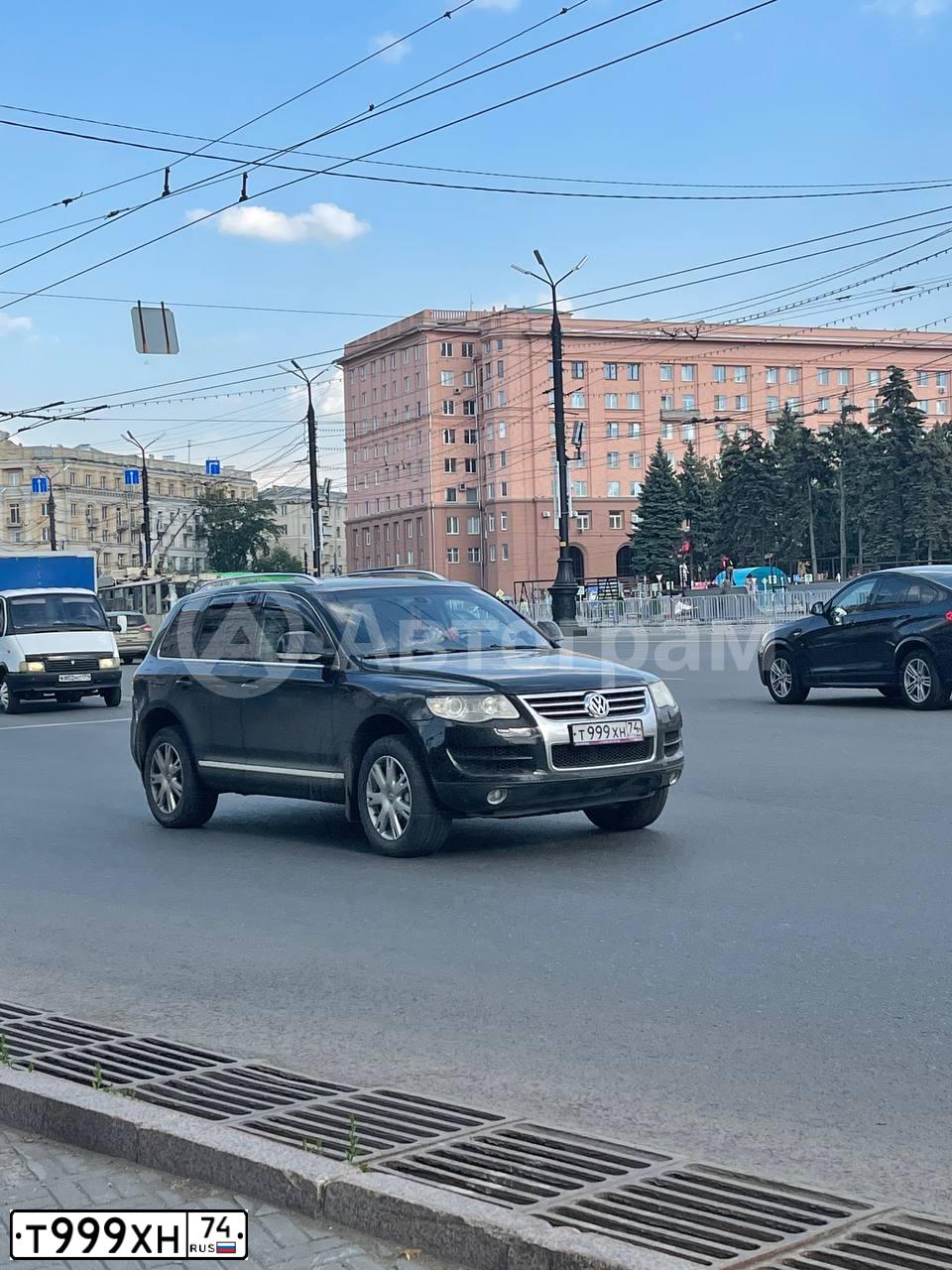 Фото автомобиля RENAULT KOLEOS, 2008 — госномер С257РС174. Цвет: СЕРЫЙ