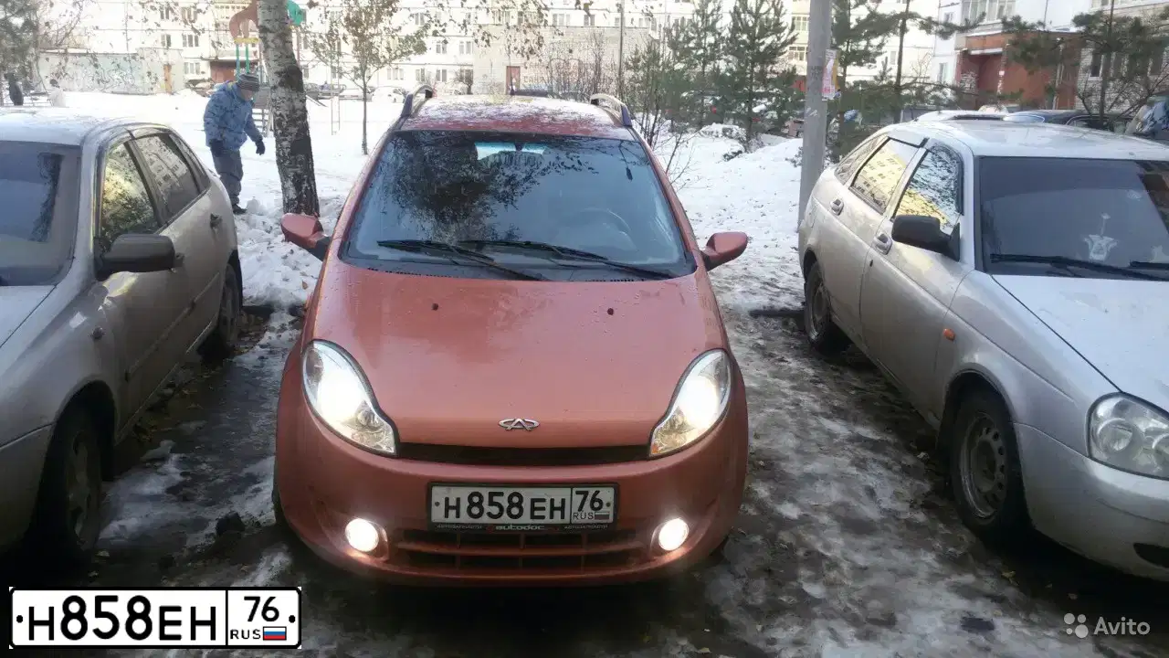 Фото автомобиля CHERY KIMO /A1/, 2008 — госномер Н858ЕН76. Цвет: Оранжевый