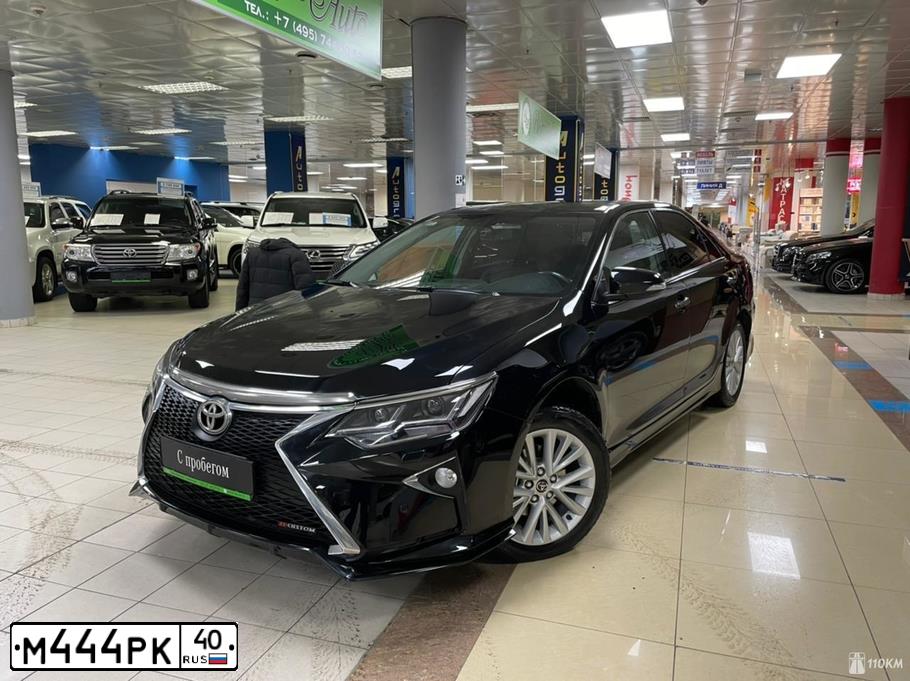 Фото автомобиля TOYOTA CAMRY, 2015 — госномер М444РК40. Цвет: ЧЕРНЫЙ МЕТАЛЛИК