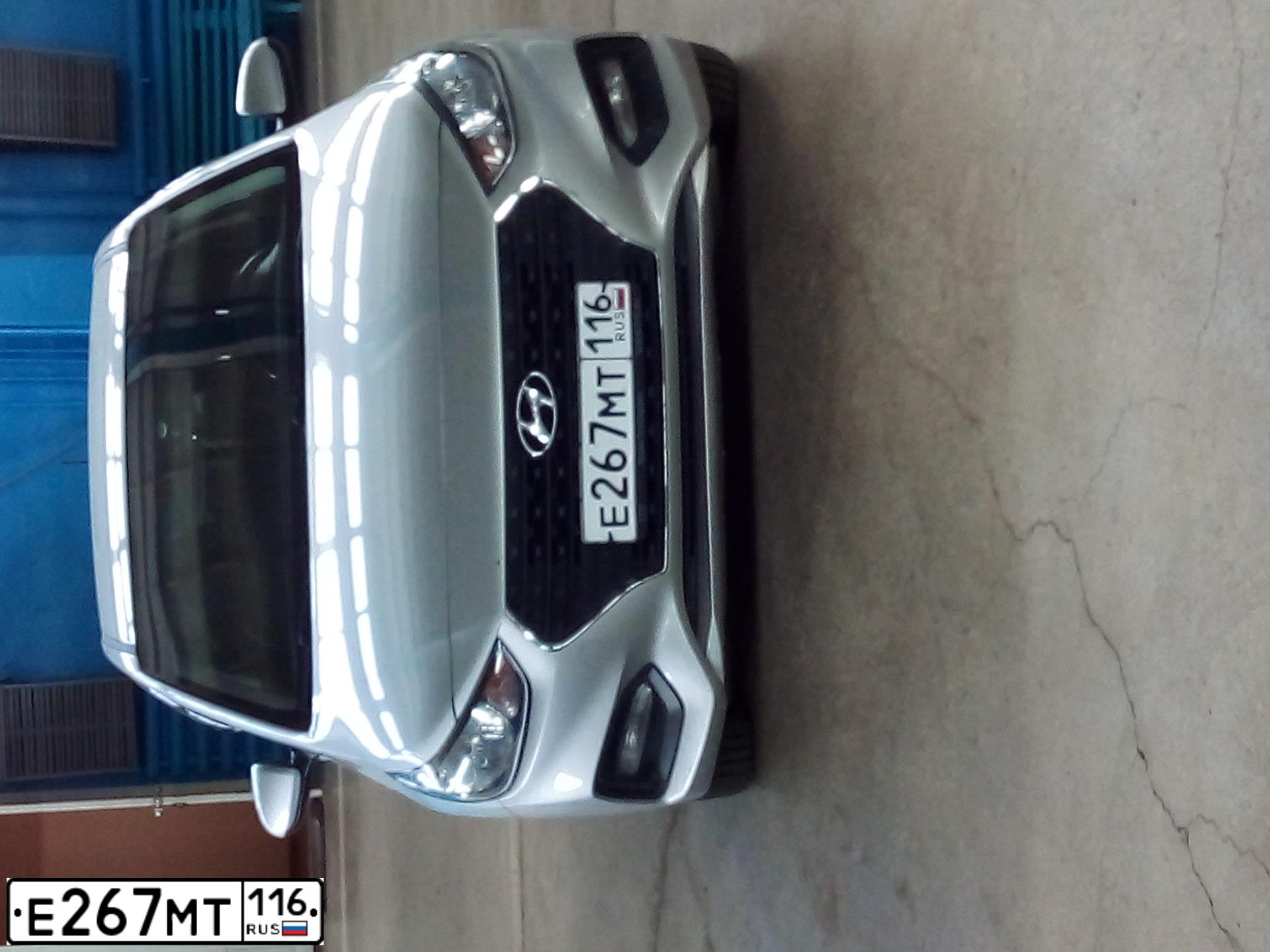 Фото автомобиля HYUNDAI SOLARIS, 2017 — госномер Е267МТ116. Цвет: Серебристый