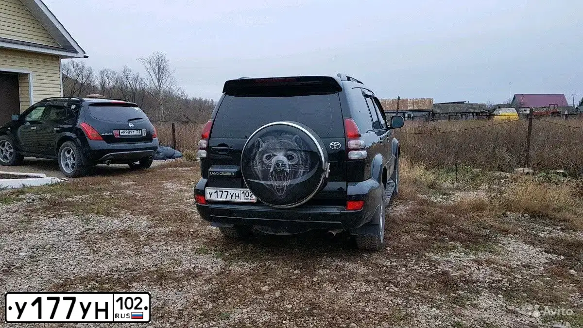 Фото автомобиля TOYOTA LANDCRUISER, 2008 — госномер В102НО102. Цвет: ЧЕРНЫЙ