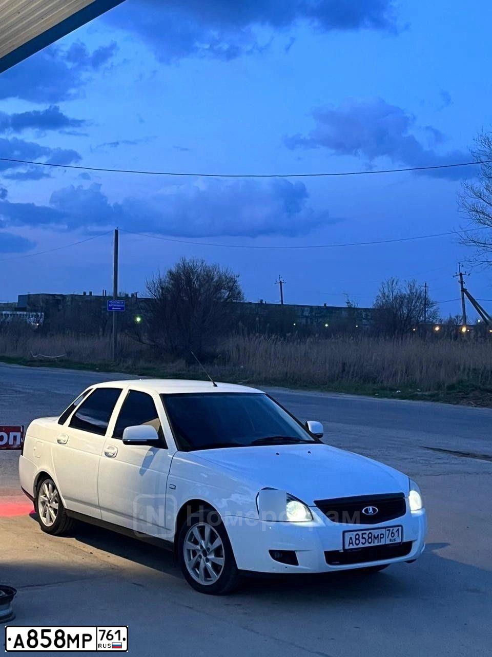 Фото автомобиля LADA 2170 PRIORA, 2018 — госномер А858МР761. Цвет: Белый