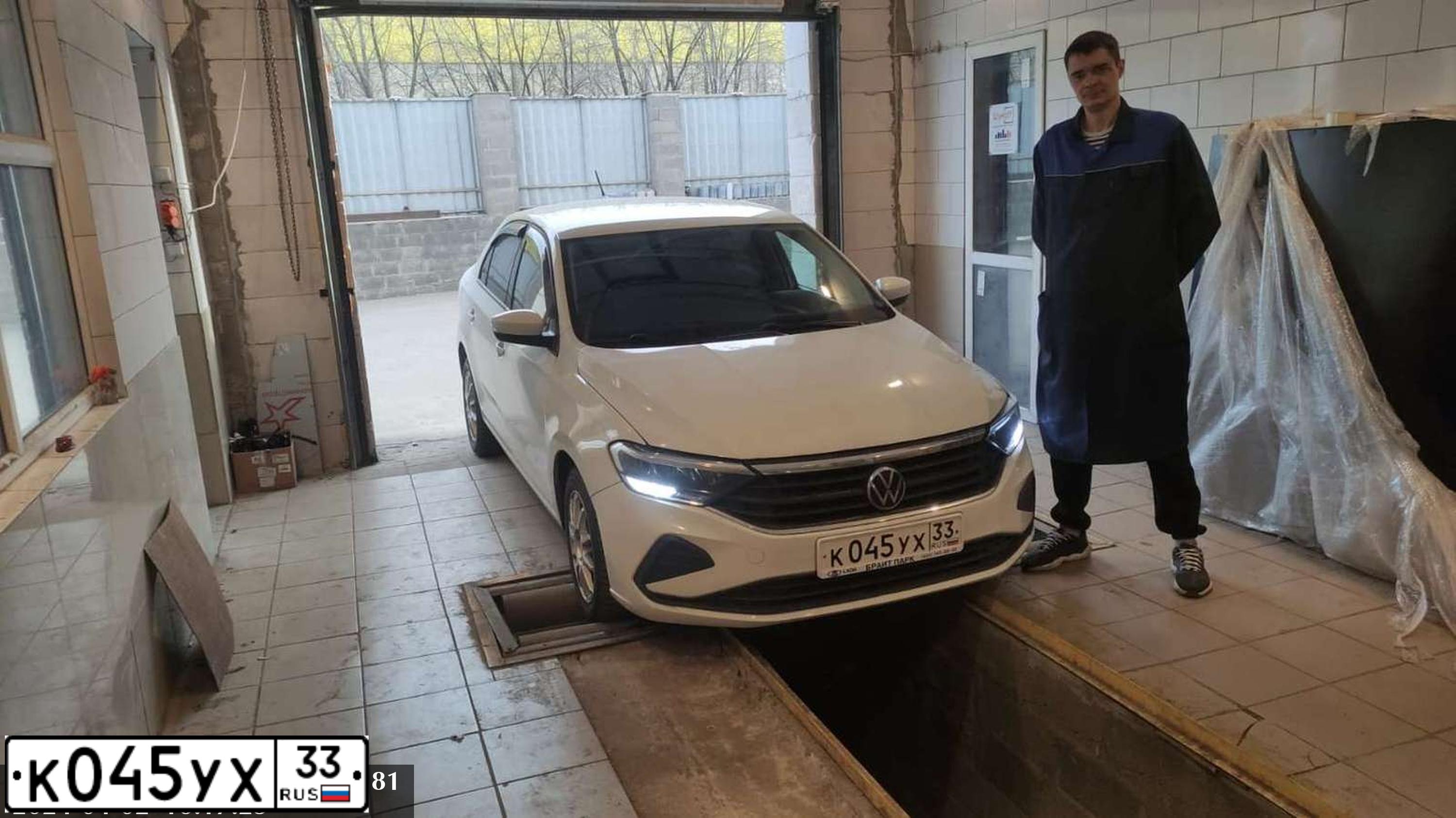 Фото автомобиля VOLKSWAGEN POLO, 2020 — госномер У230НЕ48. Цвет: Белый