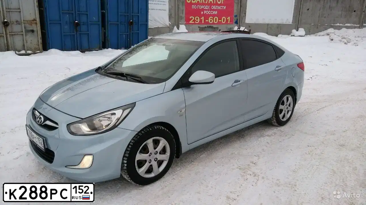 Фото автомобиля HYUNDAI SOLARIS, 2012 — госномер К288РС152. Цвет: СЕРО-ГОЛУБОЙ