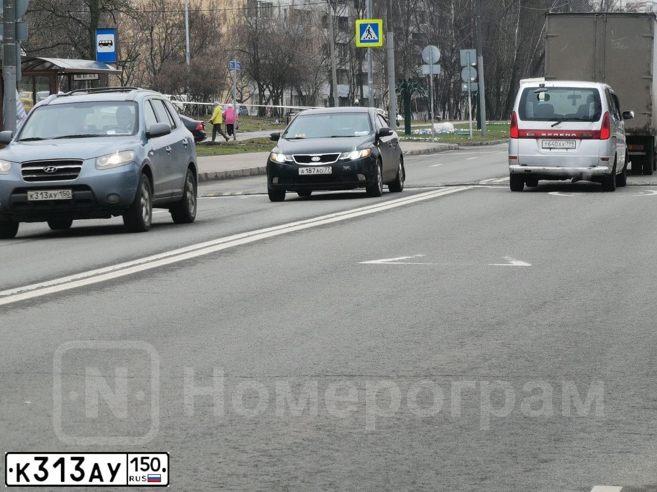 Фото автомобиля HYUNDAI SANTA FE, 2006 — госномер К313АУ150. Цвет: СЕРО-ГОЛУБОЙ
